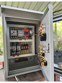 ตู้ควบคุมปั๊มน้ำ 1-3 Hp 3 เฟส 380v 2 ตัวสลับกันทำงาน ใช้ลูกลอยไฟฟ้า220v ตู้กันน้ำ2ชั้น