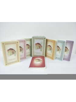 กล่อง(เล็ก )โลหะบรรจุสมุดโน๊ตลายพระตำหนัก