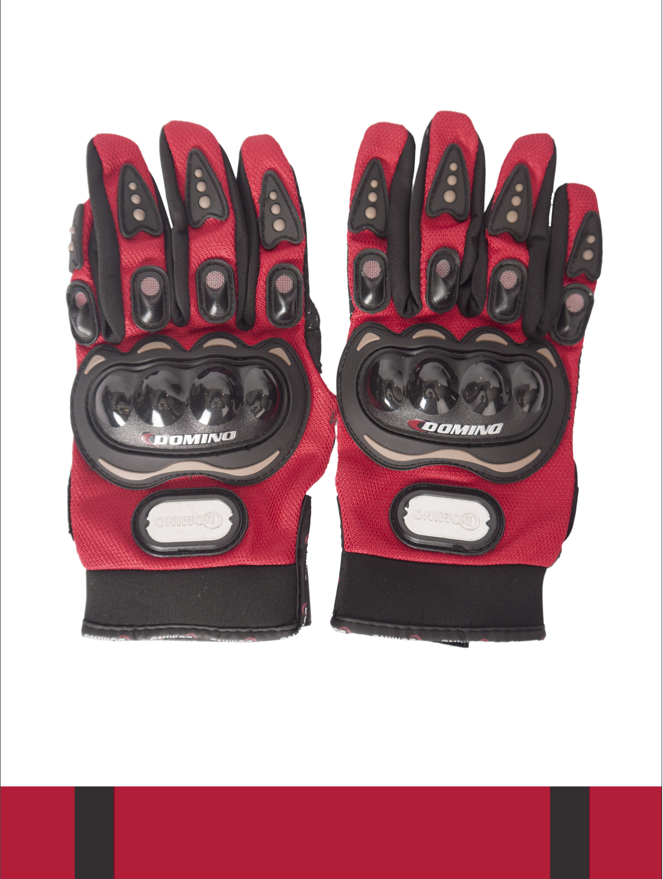 G 180058 ถุงมือนักแข่งรถ DOMINO ราคาเช่า 30 บาท ต่อ 1 วัน