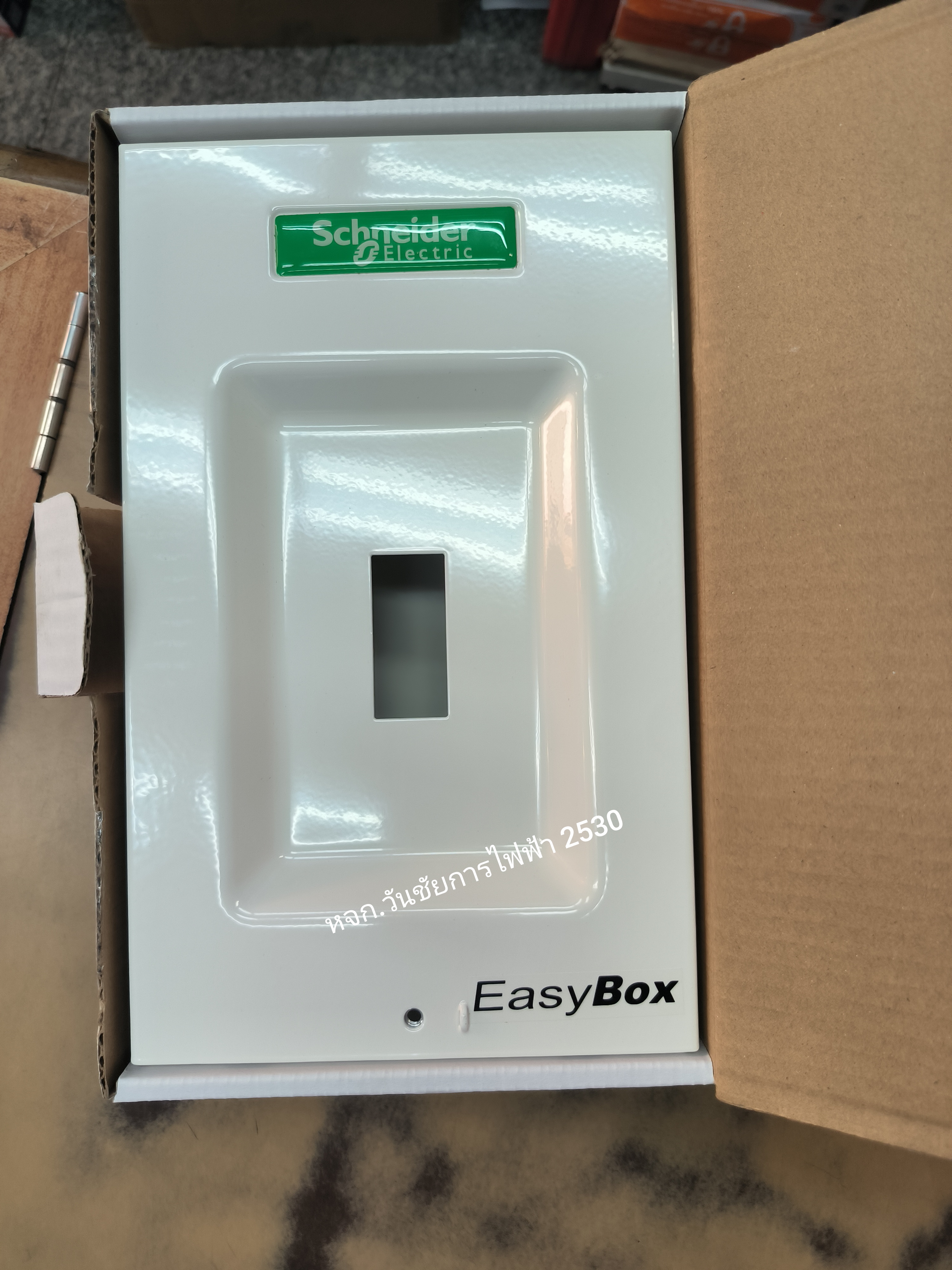 Schneider กล่องใส่เซอร์กิตเบรกเกอร์ ขนาด 100A EZBOX100 เฟรม ขนาด 1P, 2P, 3P, 240/415VAC