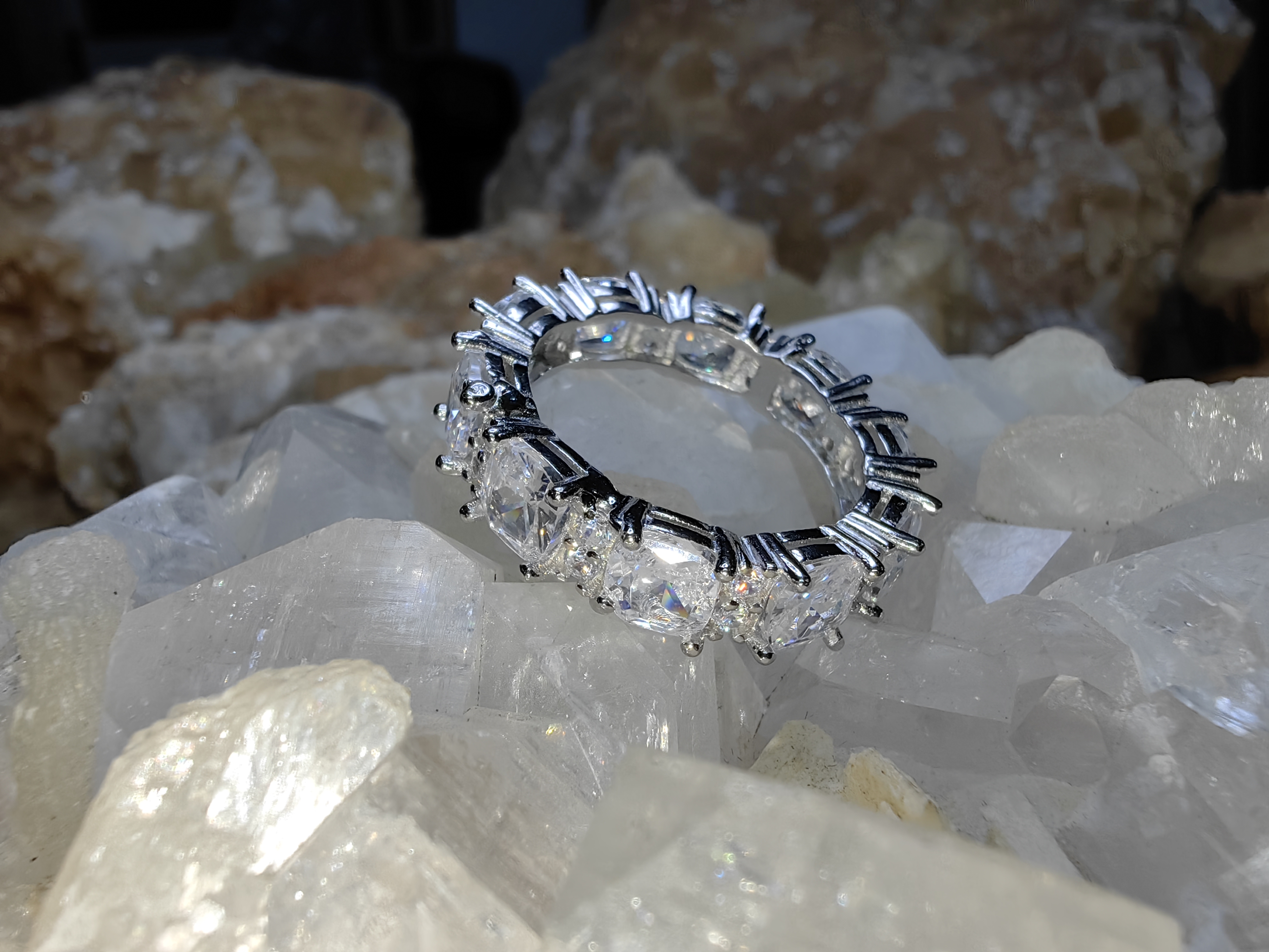 Zircon, Swiss Diamond 925 Sterling Silver แหวนเพทาย ล้อมเพชรสวิส Size 57 เงินแท้ 925