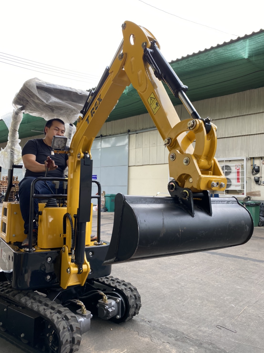 อุปกรณ์เสริมรถขุดเล็ก>>หัวแย็ก>>หัวเจาะ>>บุ้งกี่