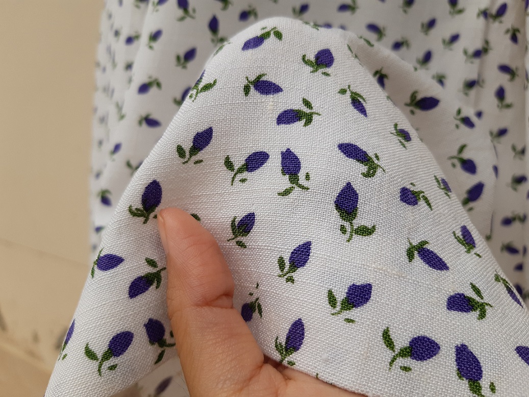 กระโปรงวินเทจลายดอกไม้สีม่วง