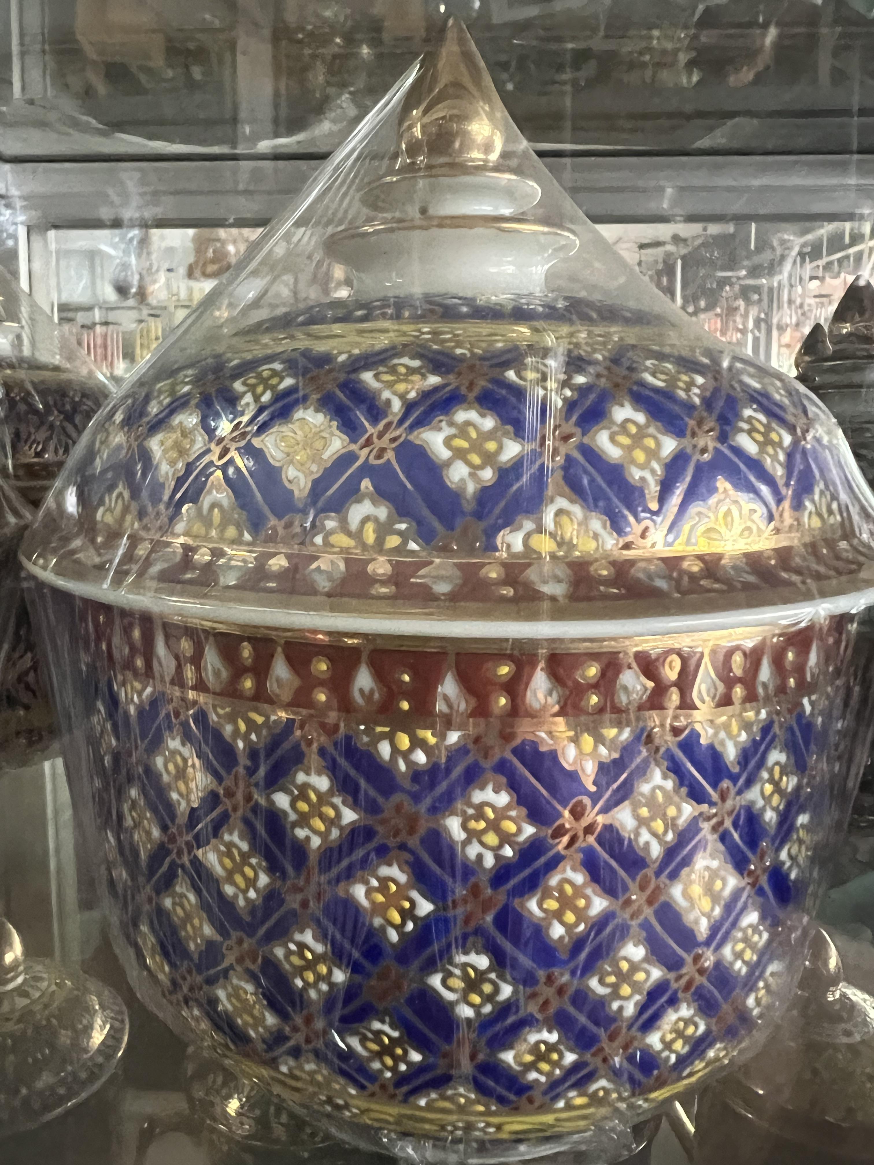 โถฝาปิดเบญจรงค์5นิ้ว