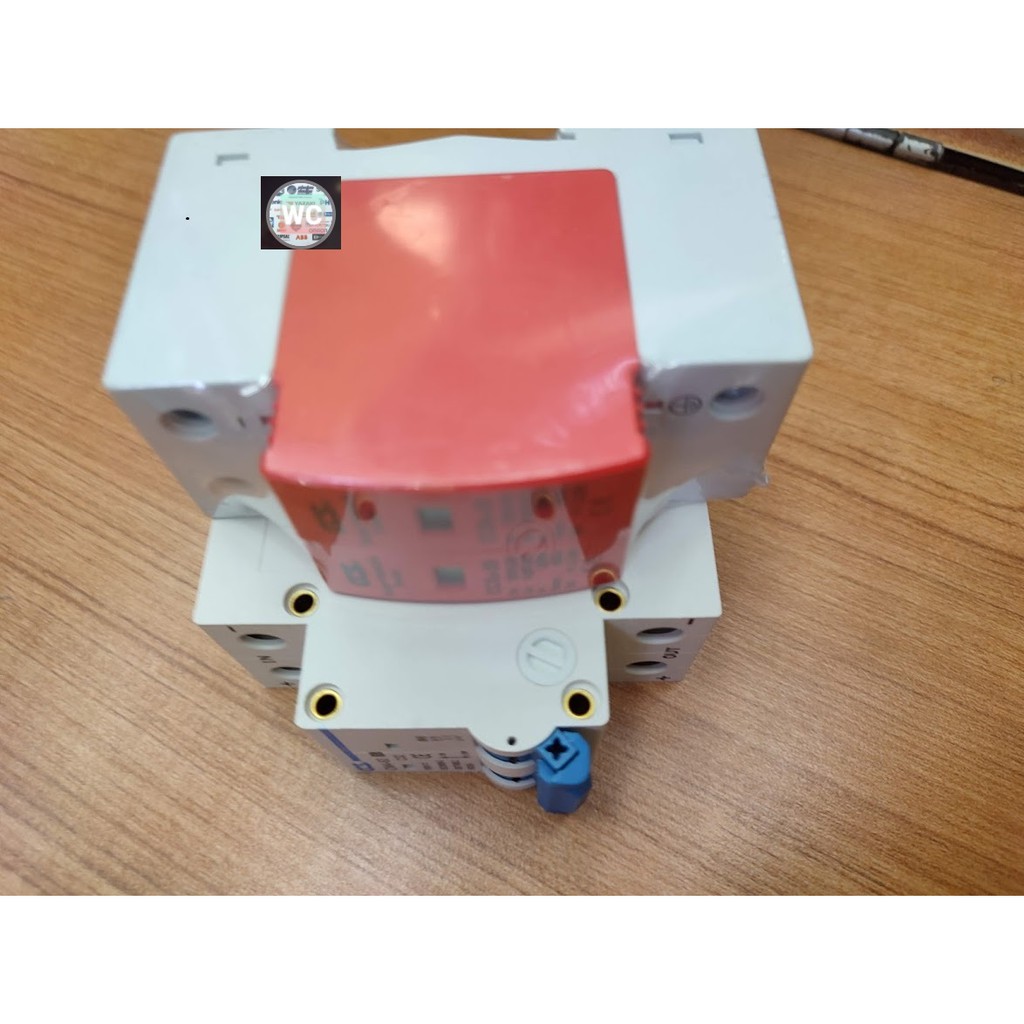 DC Circuit Breaker 20A + DC Surge Protector DC (เบรกเกอร์ DC 20 แอมป์+กันฟ้า) ใช้กับงานโซล่าเซลล์