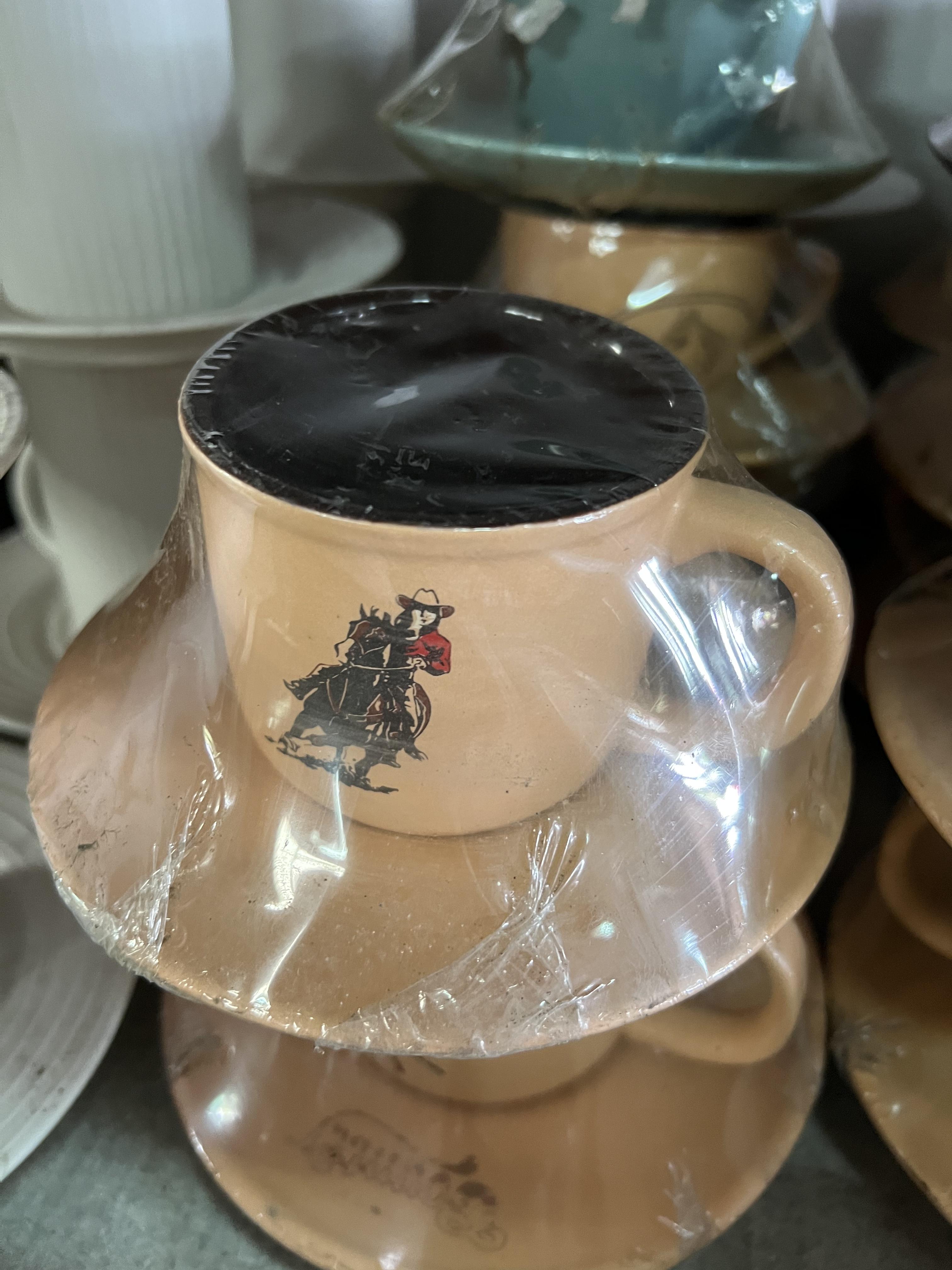 ชุดแก้วกาแฟพร้อมจานรอง