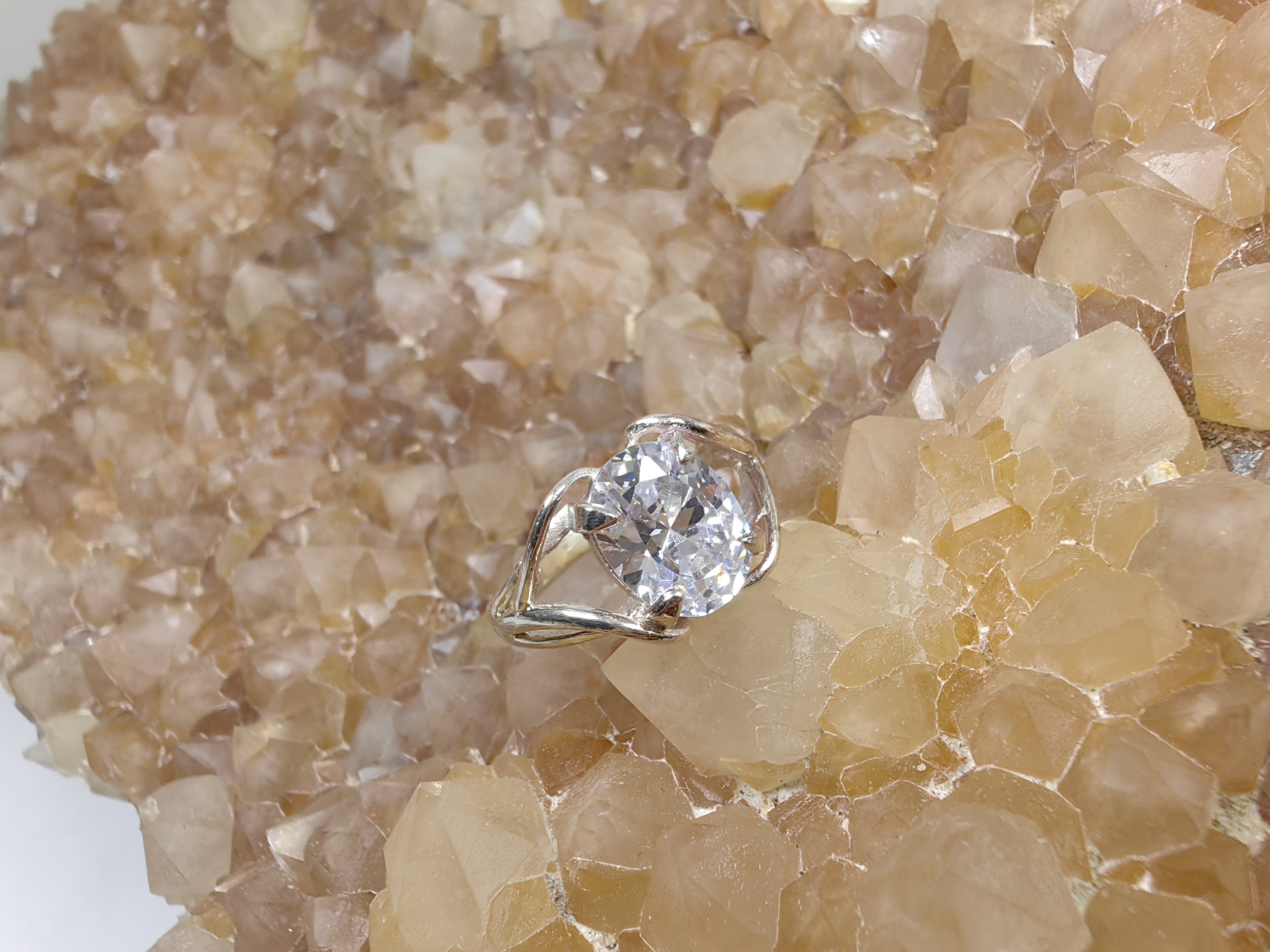 แหวนเพชร CZ เงินแท้ 92.5% Cubic Zirconia 925 Sterling Silver Ring Size 49