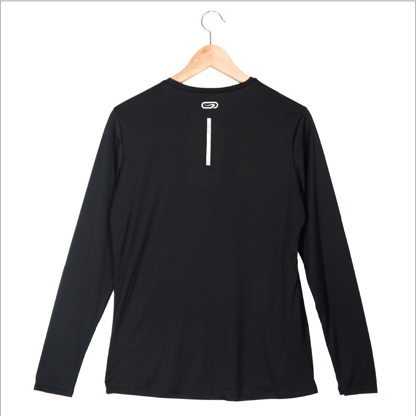 G 190124 เสื้อกีฬา (แขนยาว) DECATHLON / Kalenji ราคาเช่า 30 บาท ต่อ 1 วัน