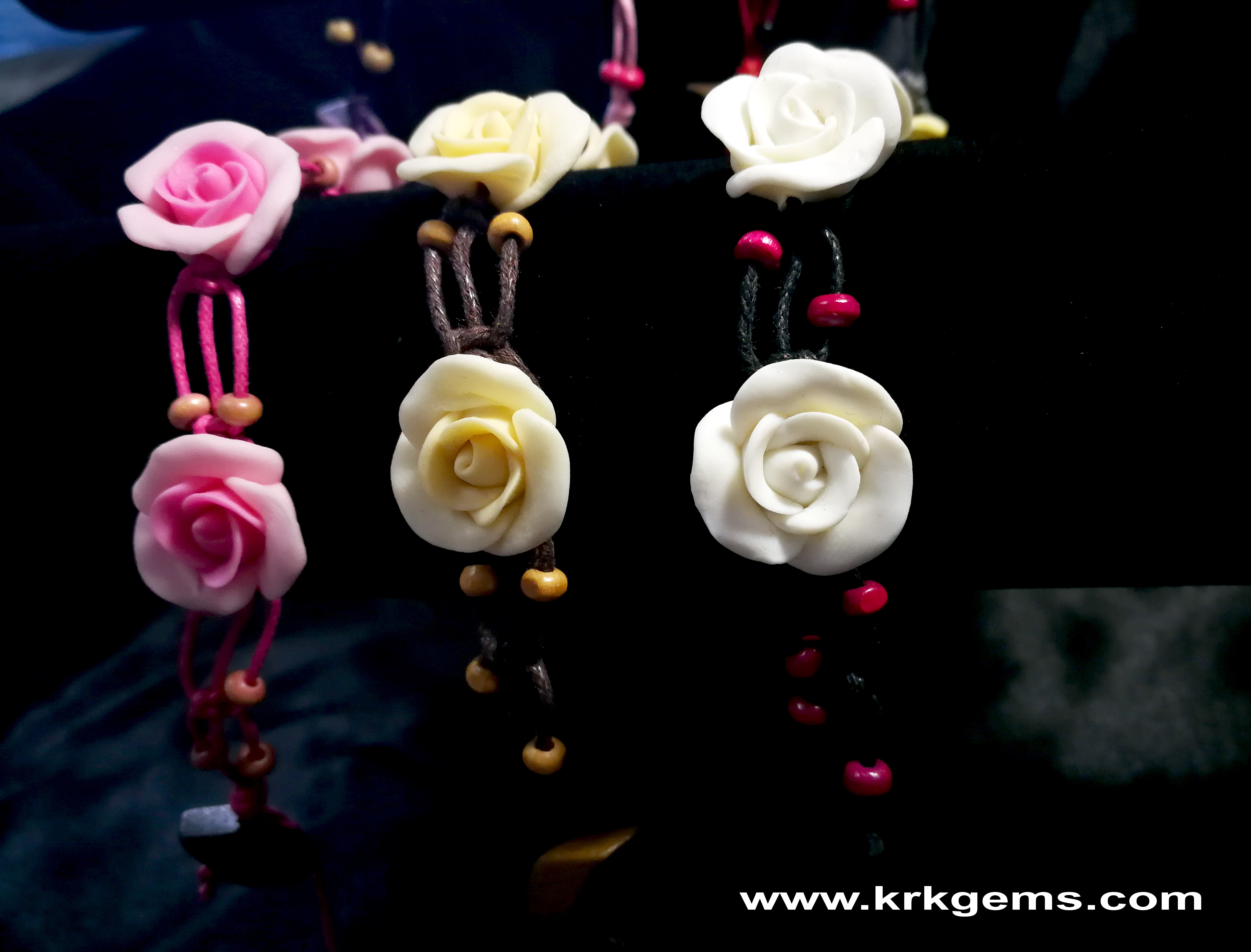 PINK 3 ROSE HANDMADE CLAY BRACELET