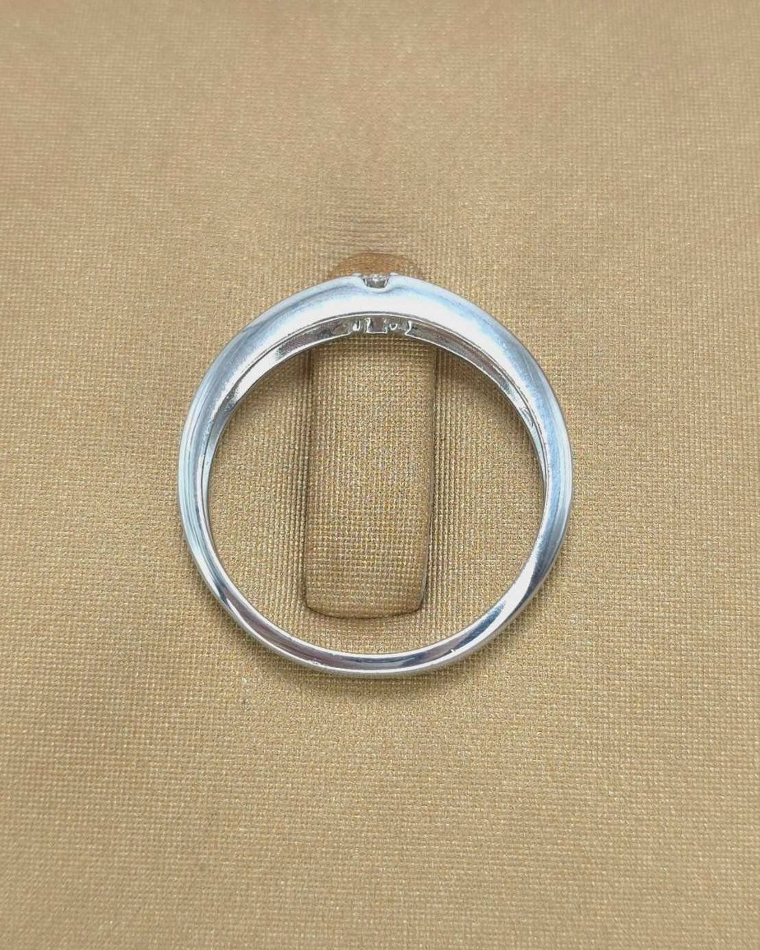 🚫ปิดการขาย(SoIdOut)🚫แหวนทองคำขาว 18K Jubilee ตัวเก่ายุค 2010's เพชรเกสร 7 ตัง 1 เม็ด น้ำ 97-98 ความสะอาด vvs ไซส์ 56 น้ำหนัก 4.08 กรัม ราคา 9,300.-(Net)