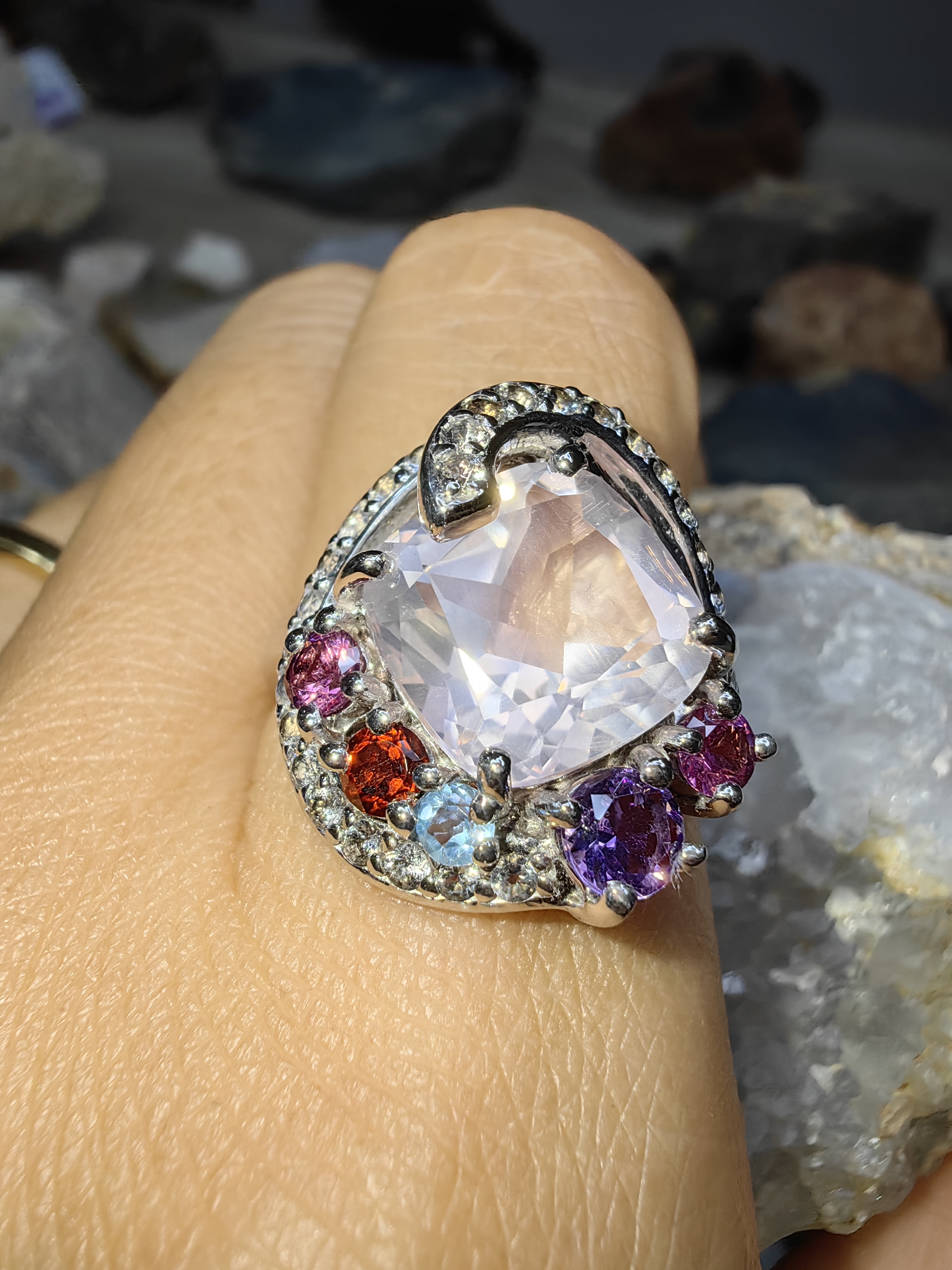 ROSE QUARTZ RHODOLITE GARNET SKY BLUE TOPAZ AMETHYST RING