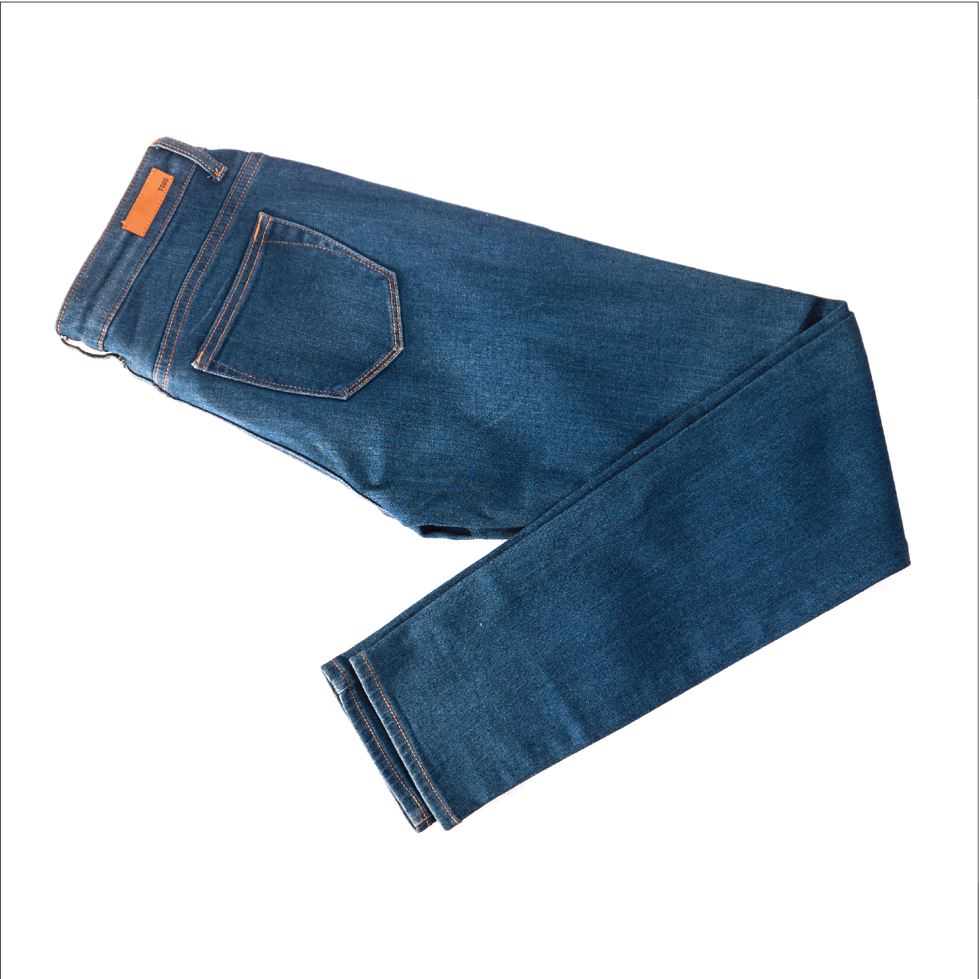 G 170046 กางเกงขายาว (ยีนส์) UNIQLO ราคาเช่า 60 บาท ต่อ 1 วัน