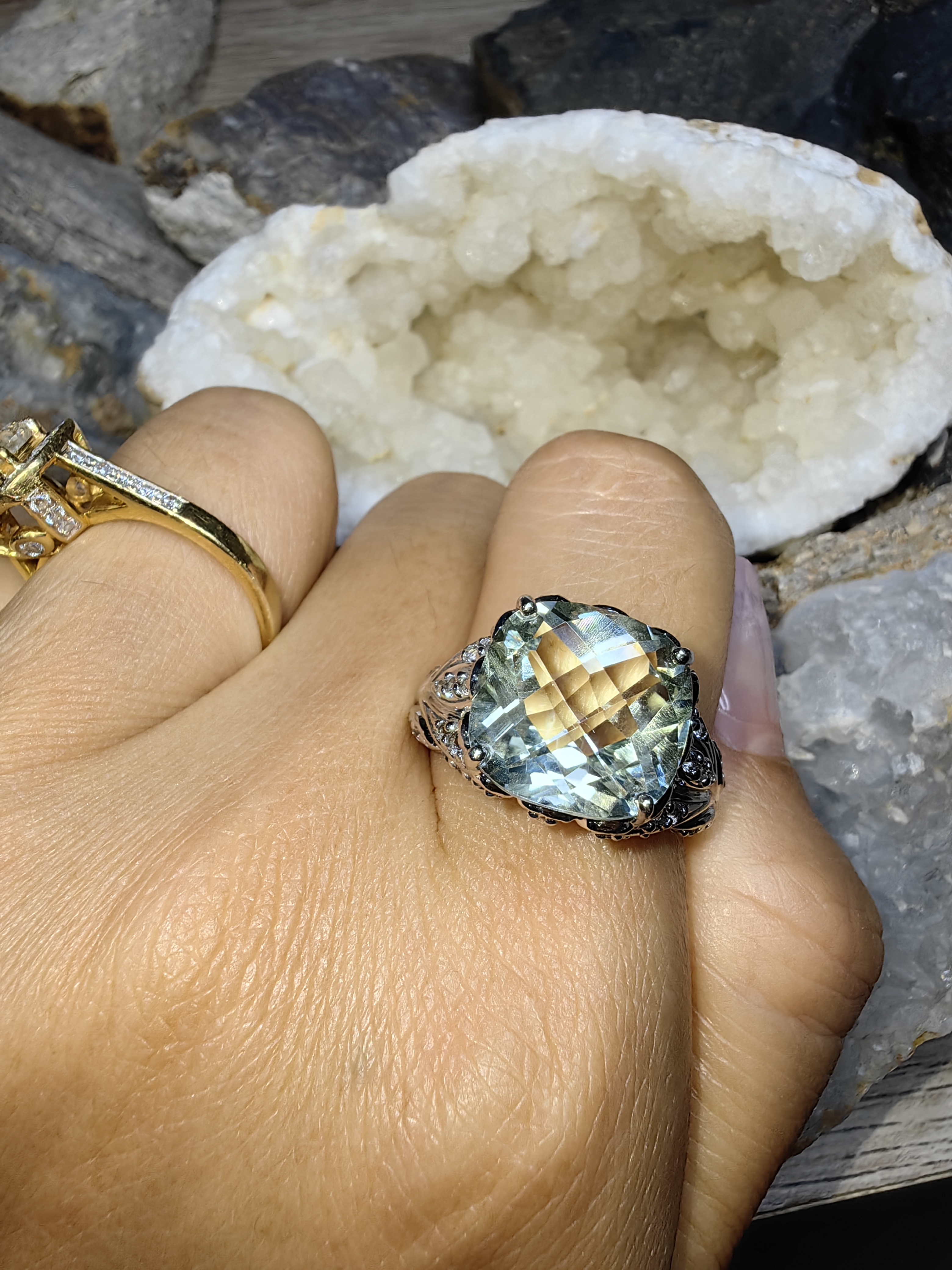 LEMON QUARTZ WHITE TOPAZ RING