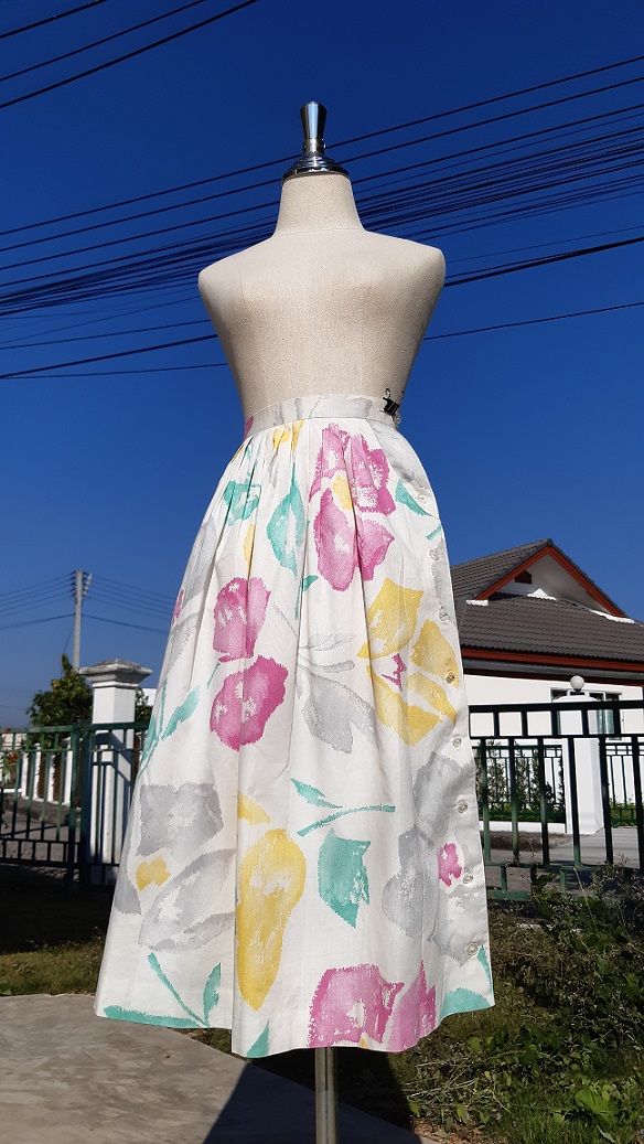 กระโปรงวินเทจ คลุมเข่า