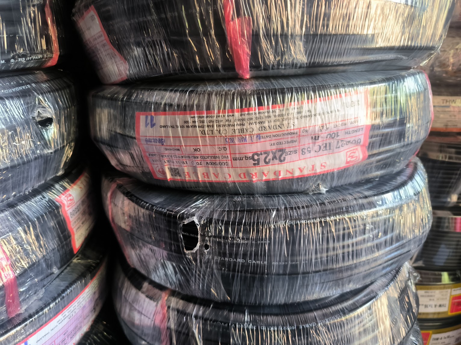 สายไฟ ดำ สายอ่อนดำ VCT 2x2.5 ยี่ห้อ Standards ความยาว 100 เมตร 2แกน สายเบอร์1.5 สายไฟทนแดด ทนฝน