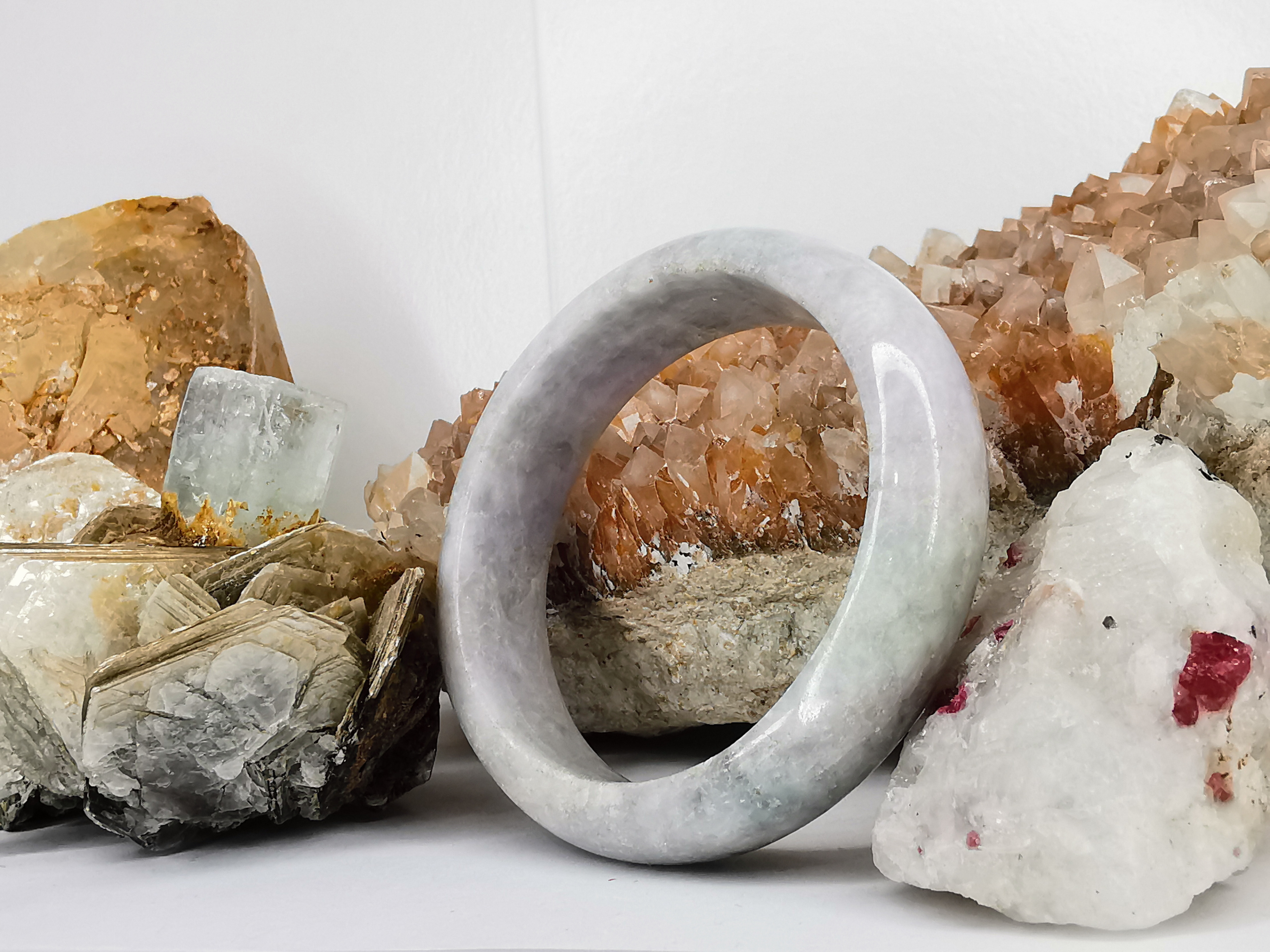 Blue White Green Jade Bangle กำไลหยกเจไดต์แท้ Diameter/ เส้นผ่านศูนย์กลางด้านใน 55 mm.