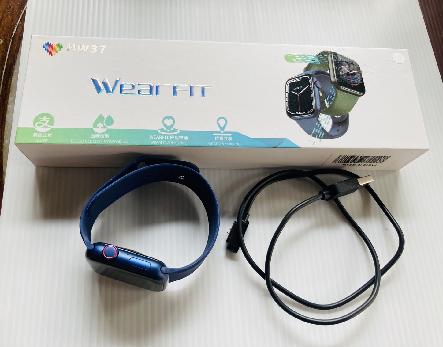 G 220146 Apple Watch สีน้ำเงิน Wear FIT ราคาเช่า 120 บาท ต่อ 1 วัน