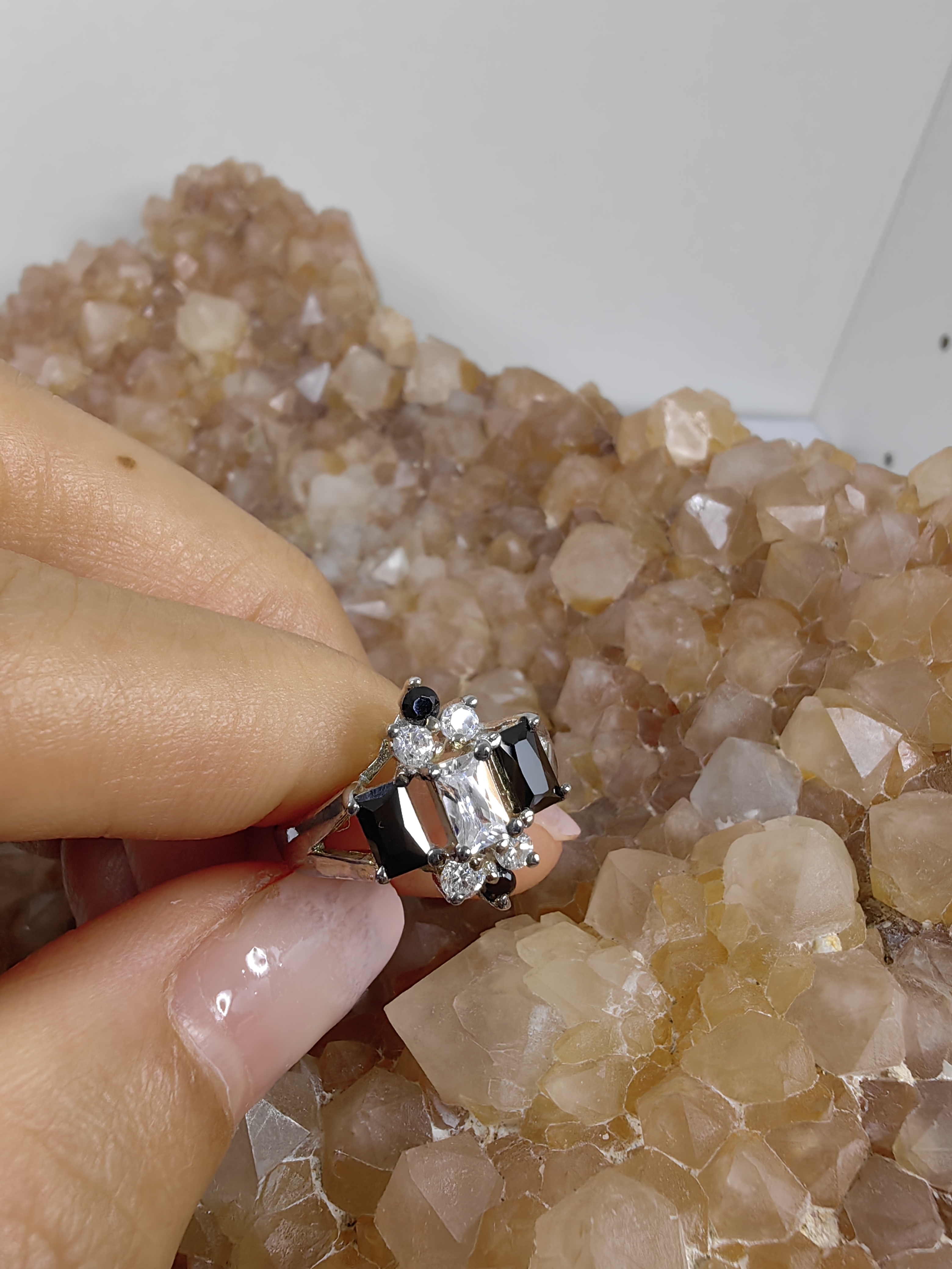 แหวนเพชร CZ เงินแท้ 92.5% Cubic Zirconia 925 Sterling Silver Ring Size 51