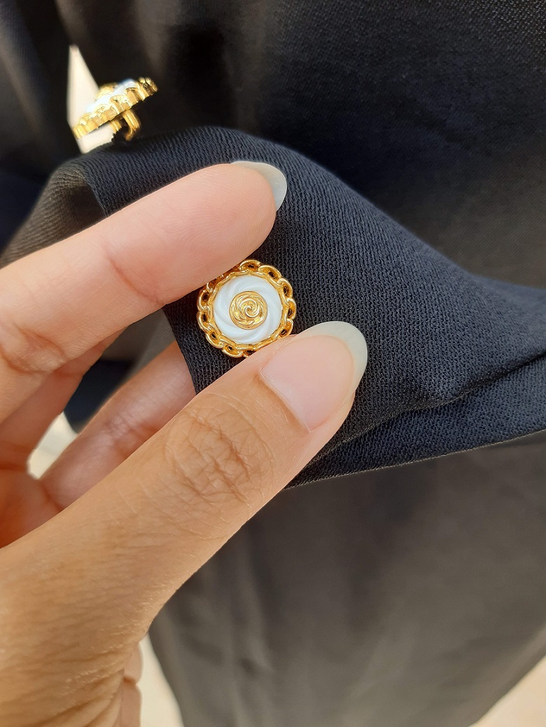 เดรสแขนยาวสีดำ อกแต่งริบบิ้นโบว์ งานวินเทจญี่ปุ่น