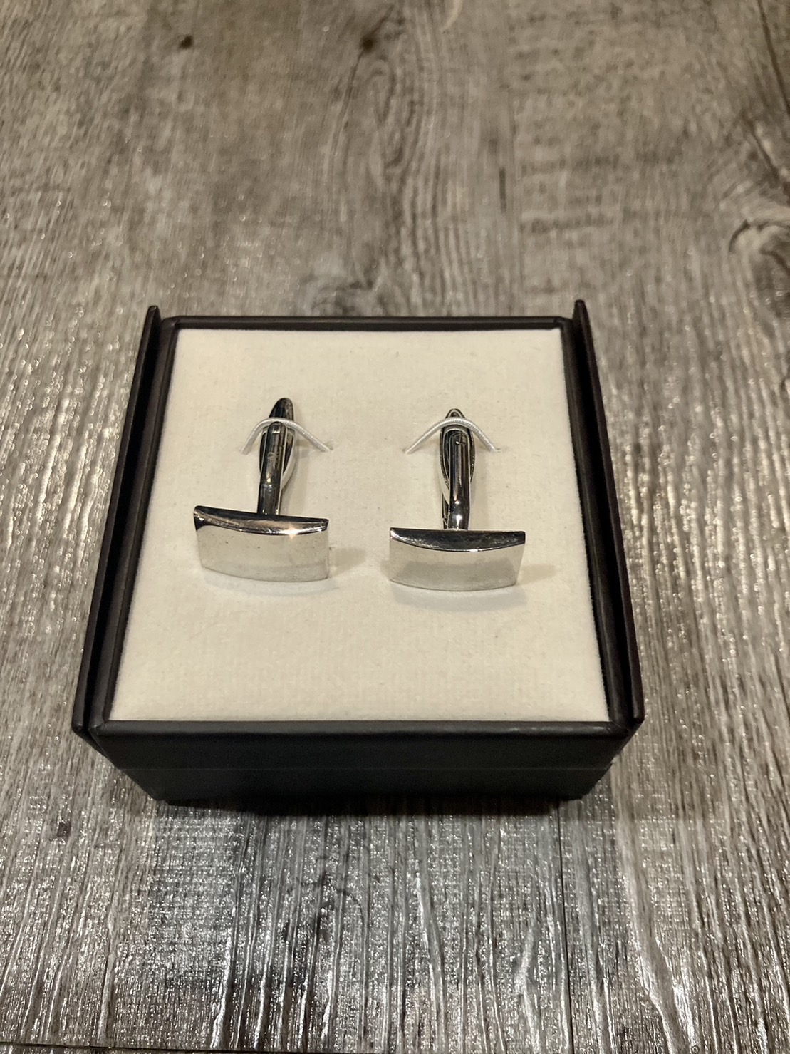 G 230106 ที่ติดปลอกแขน ราคาเช่า 75 บาท ต่อ 1 วัน