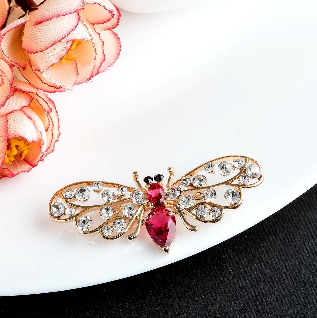 RUBY DIAMOND BROOCH 18K YELLOW GOLD เข็มกลัดเพชร ทับทิม ทอง 18K Pre-order