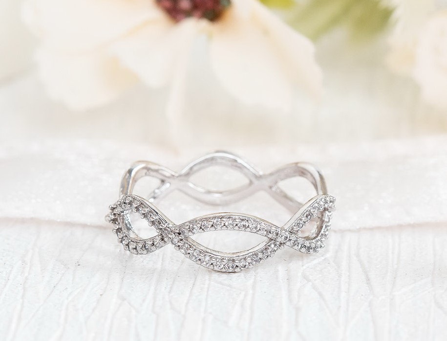 DIAMOND 18K WHITE GOLD RING แหวน เพชร ทอง 18K Pre-order