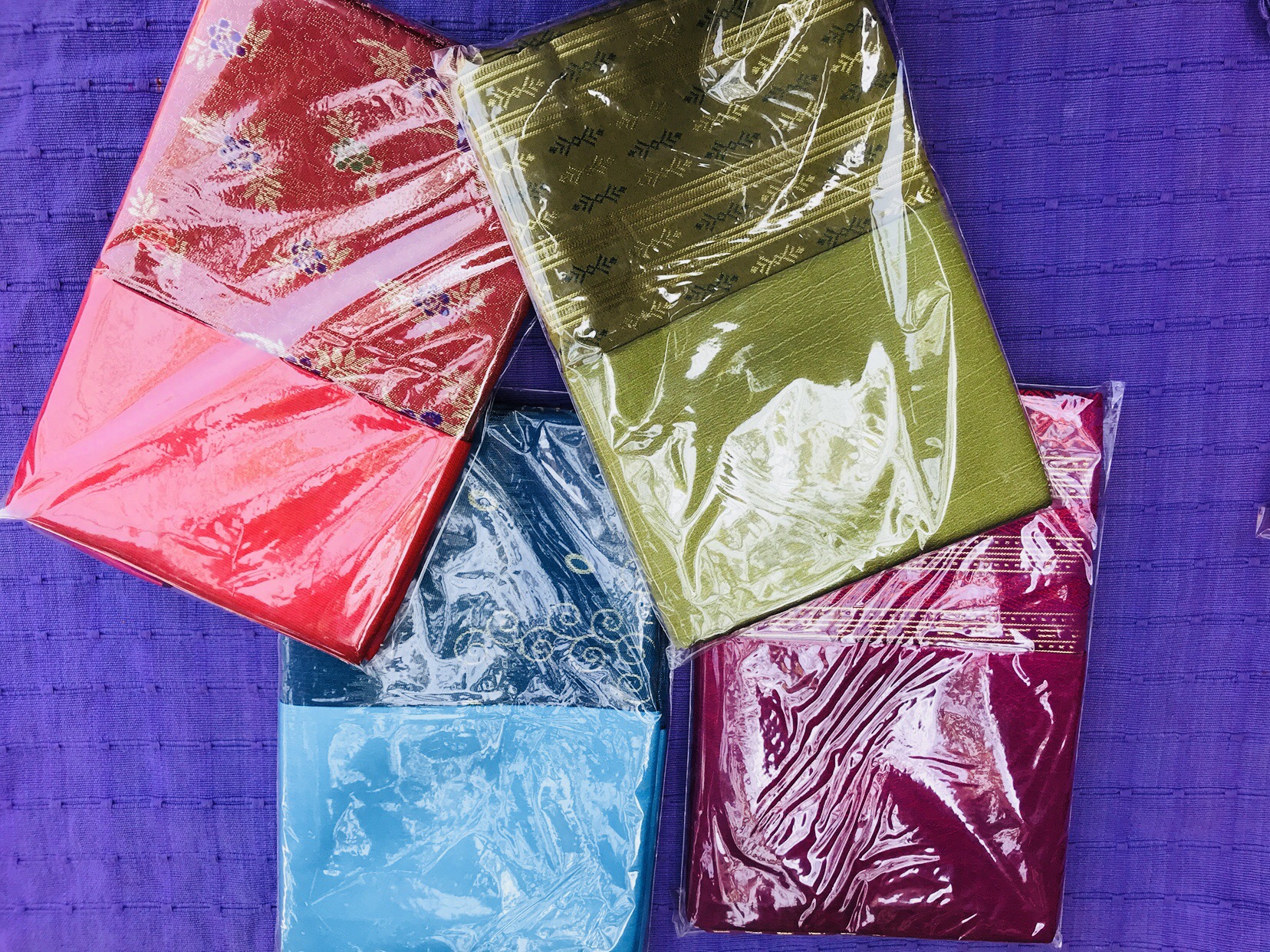 ผ้าฝ้ายผสมยกดอก