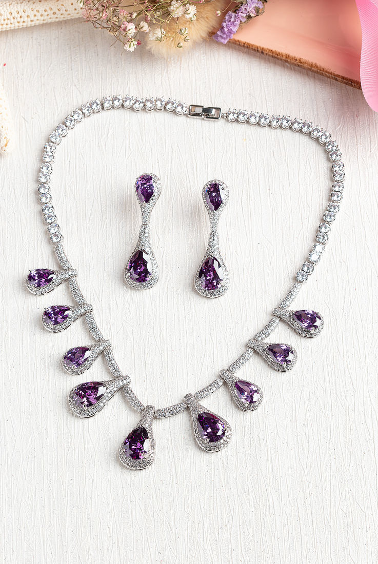 PURPLE SAPPHIRE DIAMOND 18K WHITE GOLD NECKLACE EARRING สร้อยคอ ต่างหู แซฟไฟร์สีม่วง ล้อมเพชร ทอง 18K Pre-order