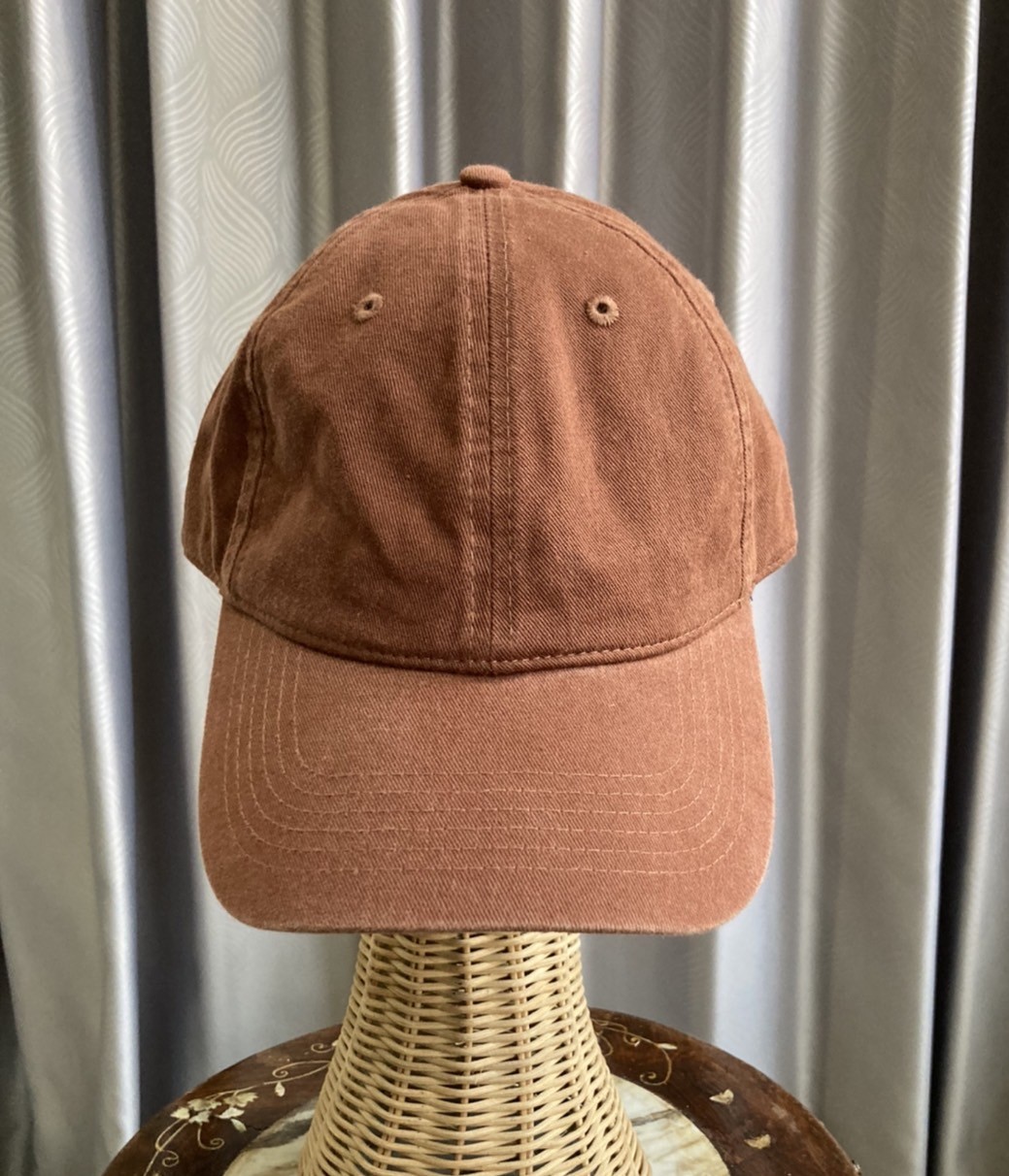 G 220113 หมวกแก๊ป ราคาเช่า 30 บาท ต่อ 1 วัน