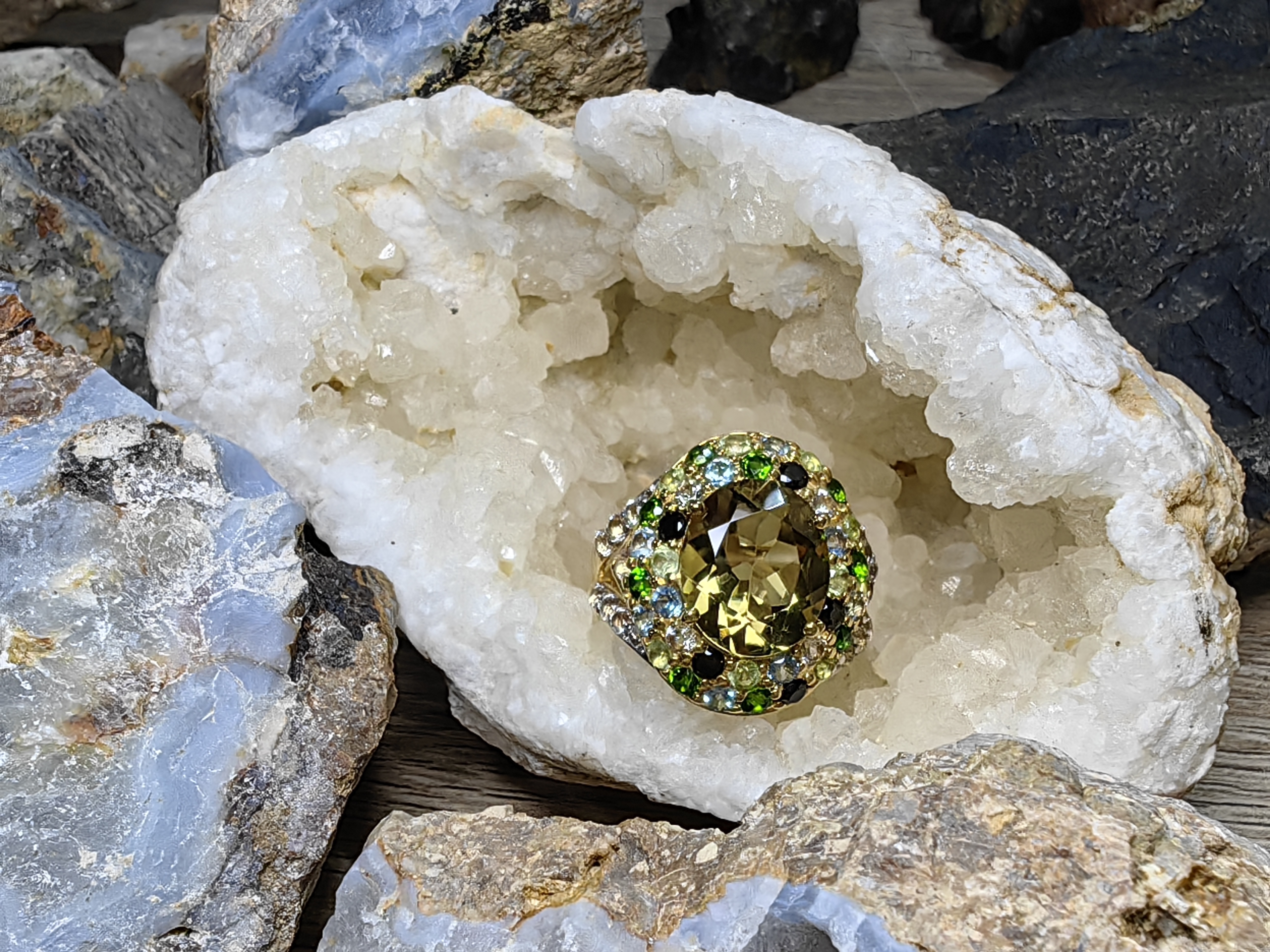 SMOKY QUARTZ TSAVORITE SKY BLUE TOPAZ ONYX LEMON QUARTZ WHITE TOPAZ RING