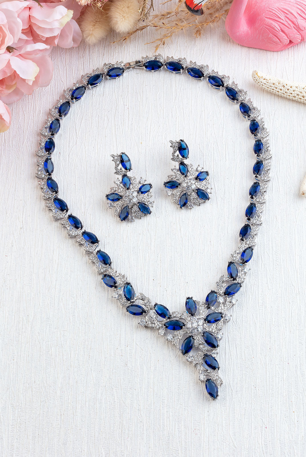 BLUE SAPPHIRE DIAMOND 18K WHITE GOLD NECKLACE EARRING สร้อยคอ ต่างหู ไพลิน ล้อมเพชร ทอง 18K Pre-order
