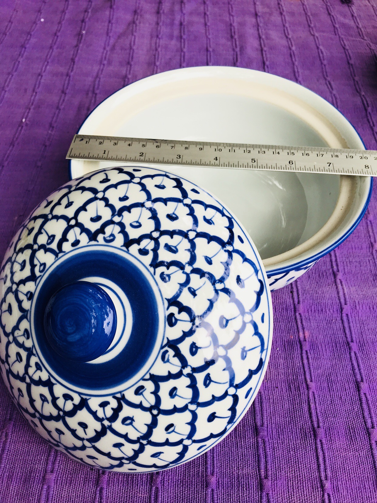 ถ้วยฝาปิดลายไทย8"