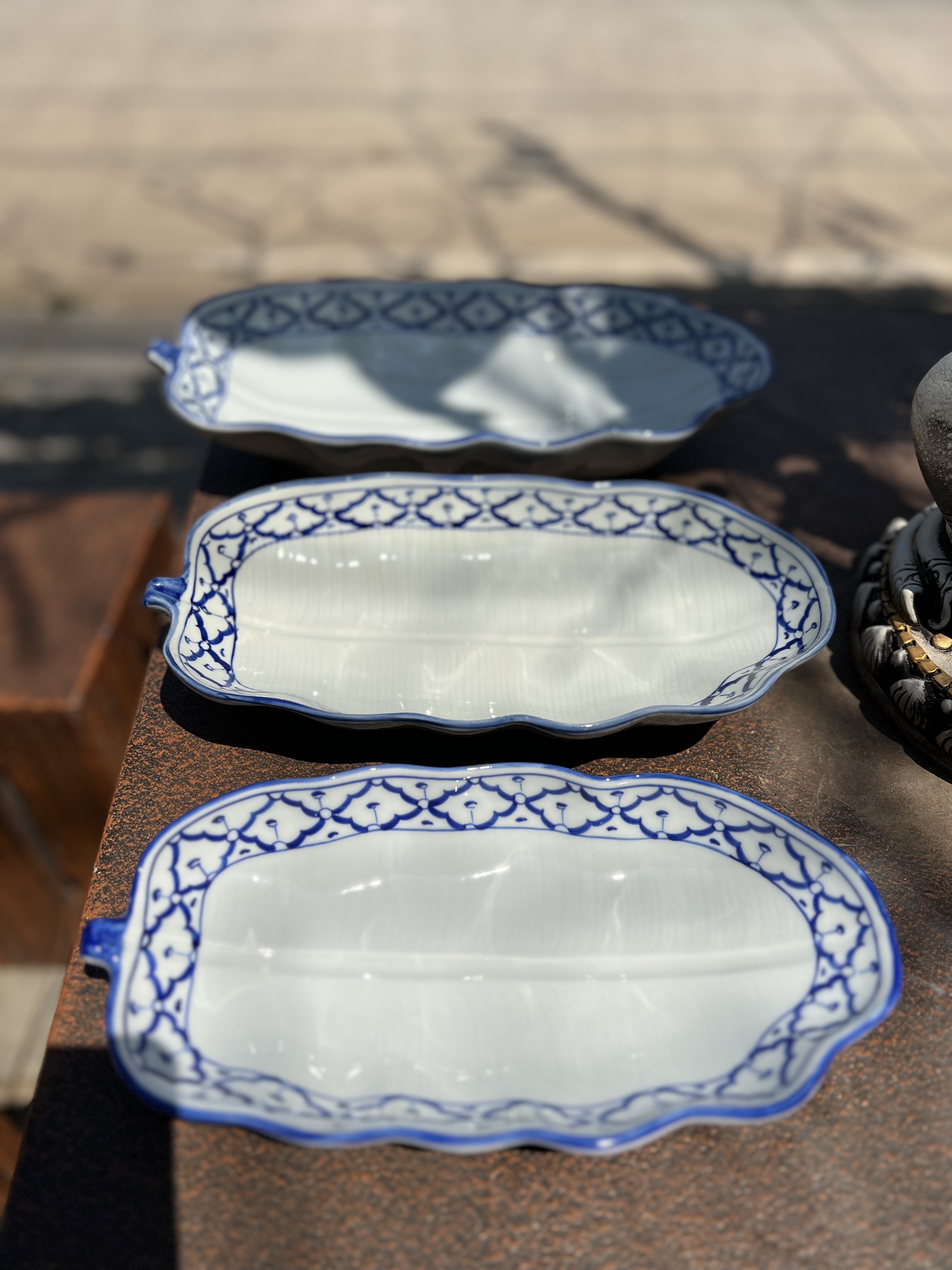 จานใบตองลายไทย10"