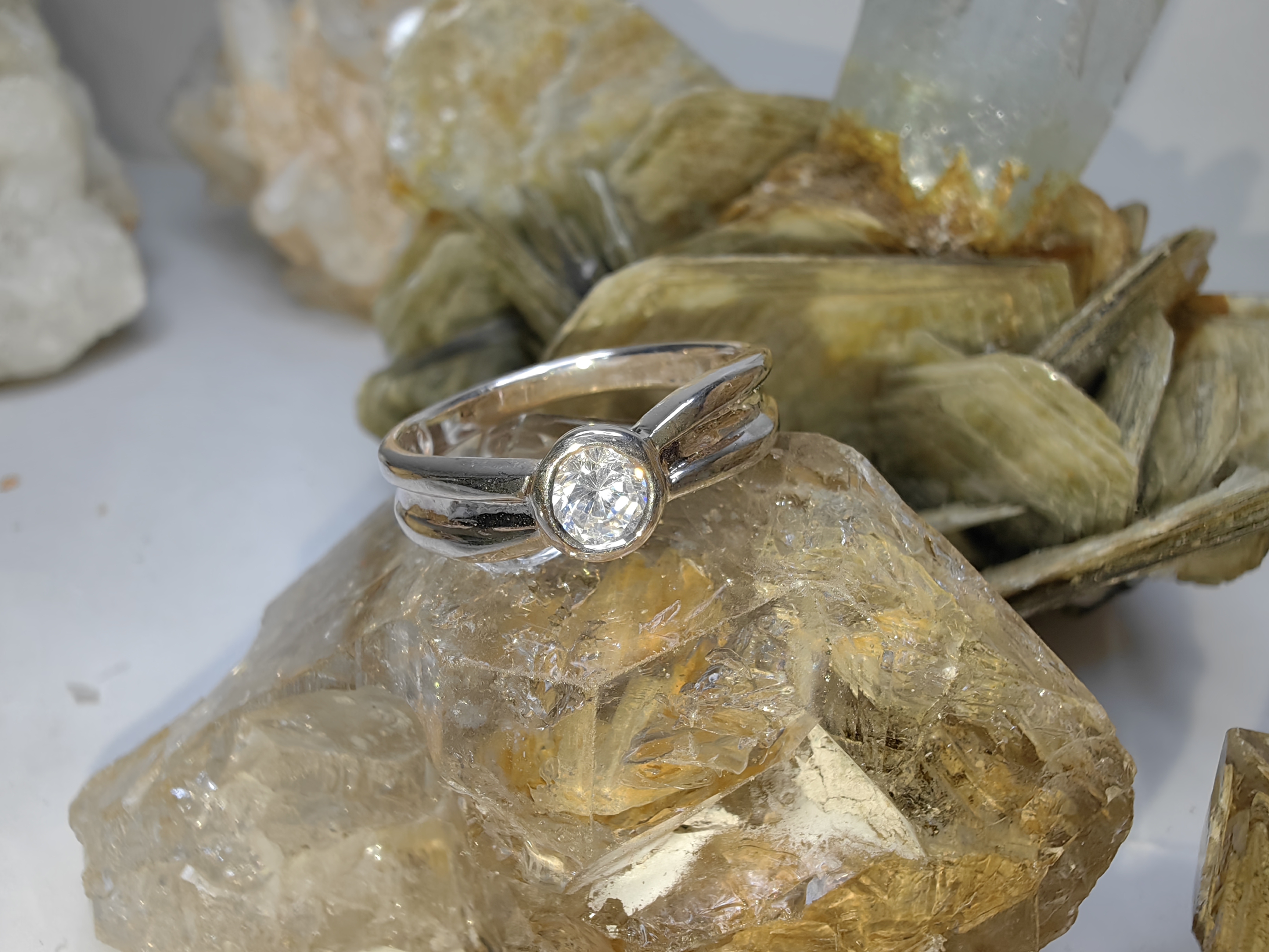 แหวนเพชร CZ เงินแท้ 92.5% Cubic Zirconia 925 Sterling Silver Ring Size 53