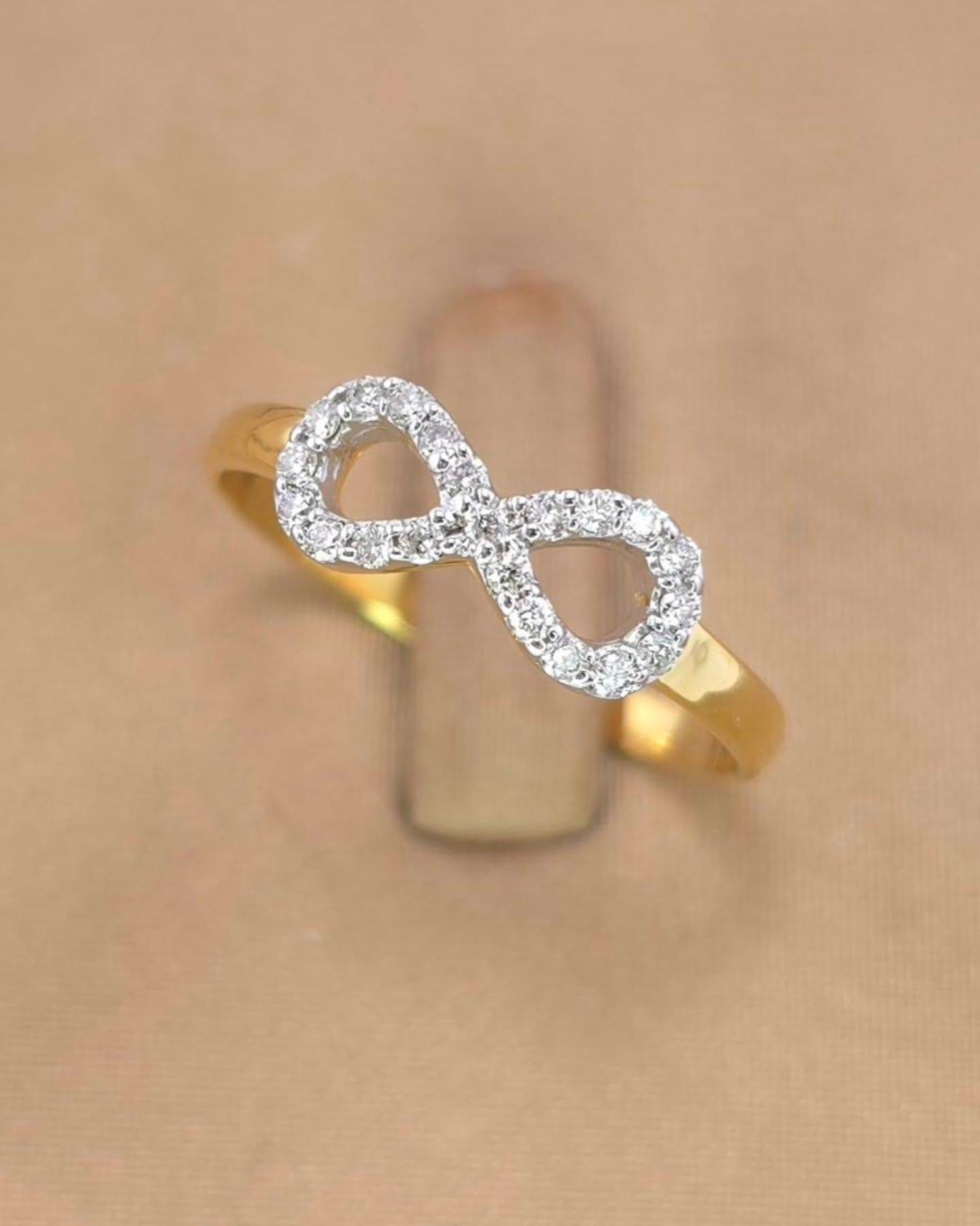 แหวนทองคำ 14K เพชรเกสร 1 ตัง 21 เม็ด รวม 21 ตัง น้ำ 95-96 ความสะอาด vvs-vs ไซส์ 51 น้ำหนัก 1.31 กรัม ราคา 4,550.-(Net)