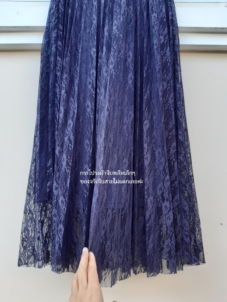 กระโปรงพลีทผ้าลูกไม้สีม่วงอมเทา แบรนด์ GU