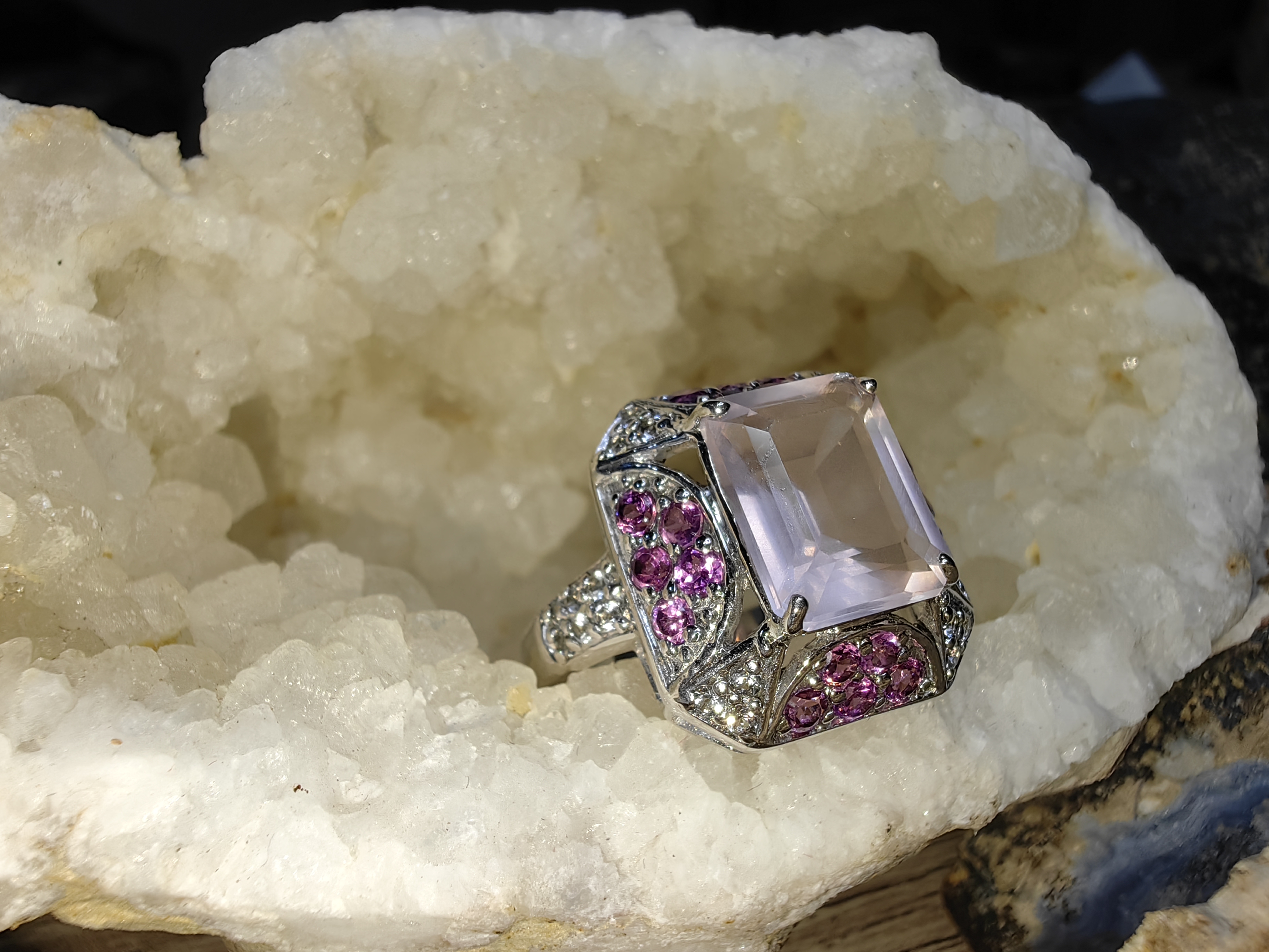 ROSE QUARTZ RHODOLITE WHITE TOPAZ RING