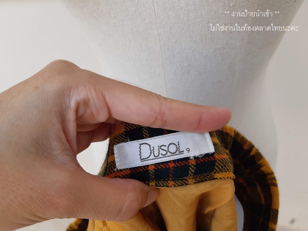 กระโปรงลายสก็อตผ้า wool สีเหลืองมัสตาร์ด