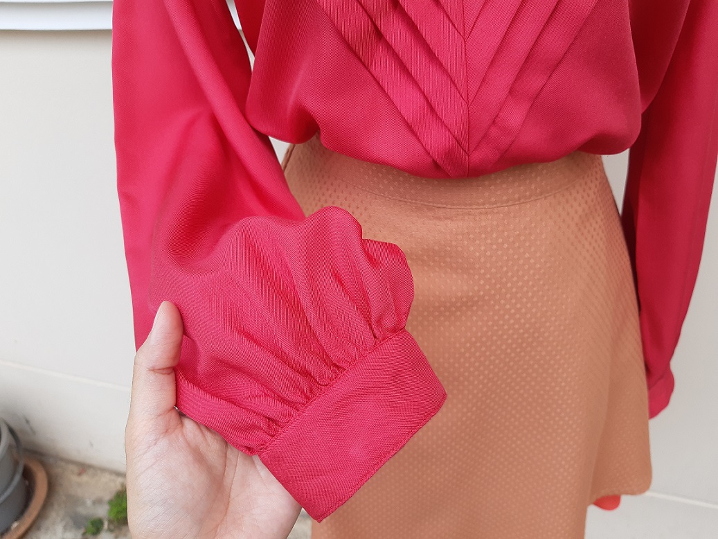 กระโปรงสั้น สีชาเย็น