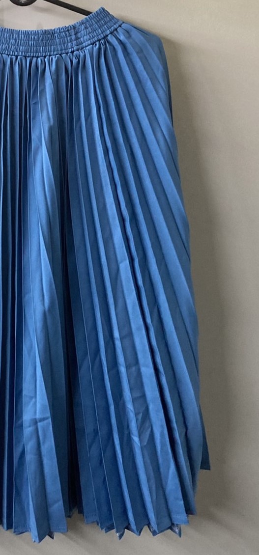 G 210222 กระโปรงพลีส ราคาเช่า 40 บาท ต่อ 1 วัน