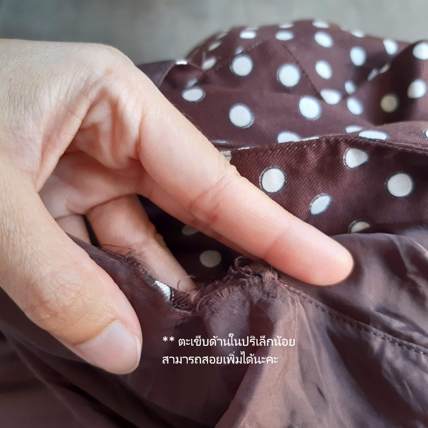 กระโปรงวินเทจลายจุดสีน้ำตาล ทรงบาน ผ้าทิ้งตัวสวย มีกระเป๋าข้าง (Vintage Skirt)