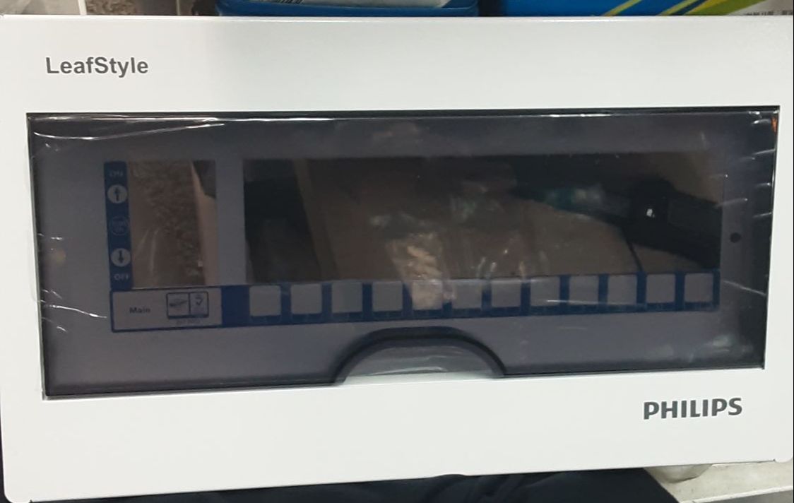 ตู้คอนซูมเมอร์ยูนิต ฟิลลิป์ LeafStyle Consumer Unit 12 ways Plug On ( ตู้ปล่าว) สินค้ารวมภาษี