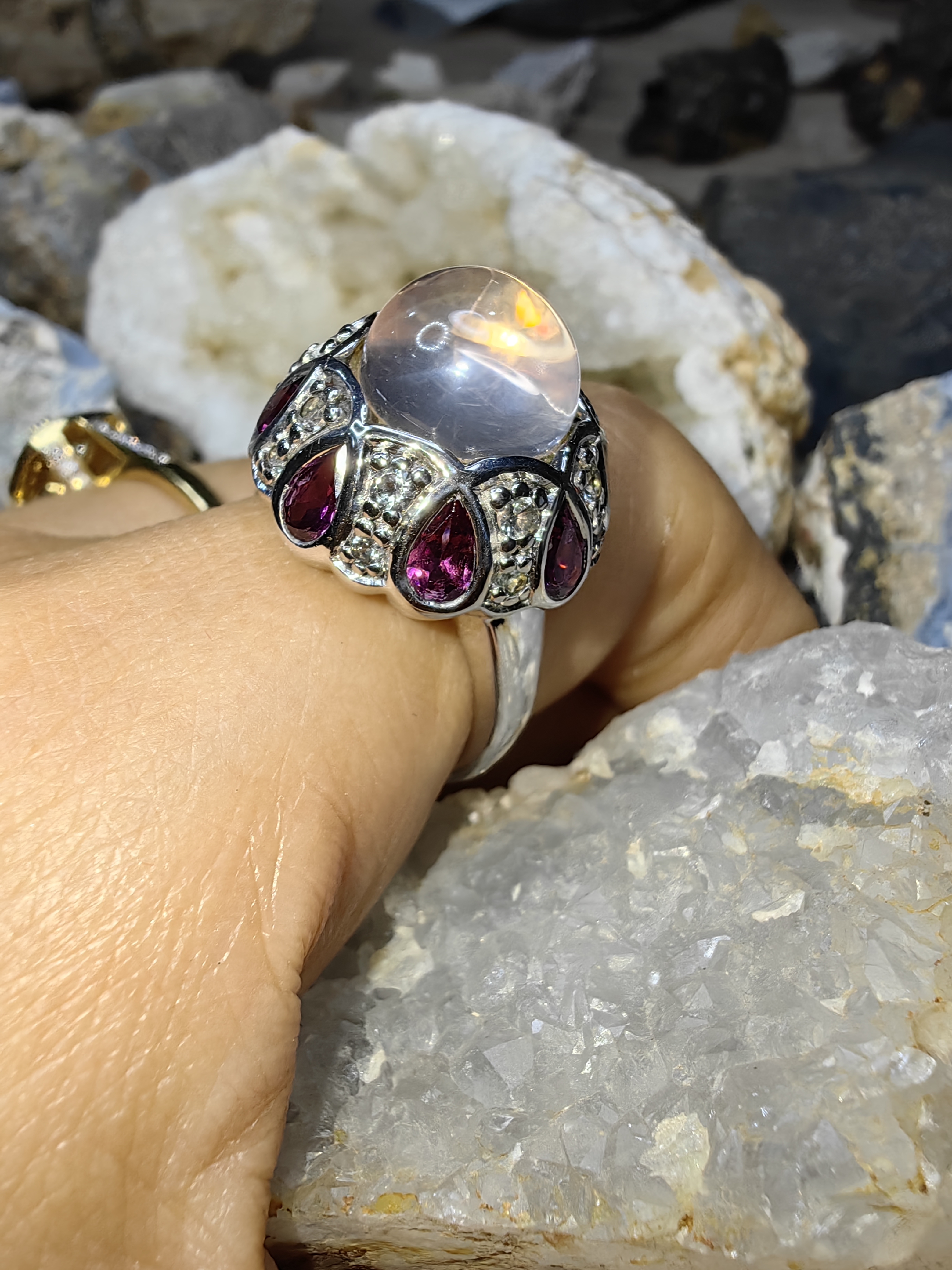 ROSE QUARTZ RHODOLITE WHITE TOPAZ RING