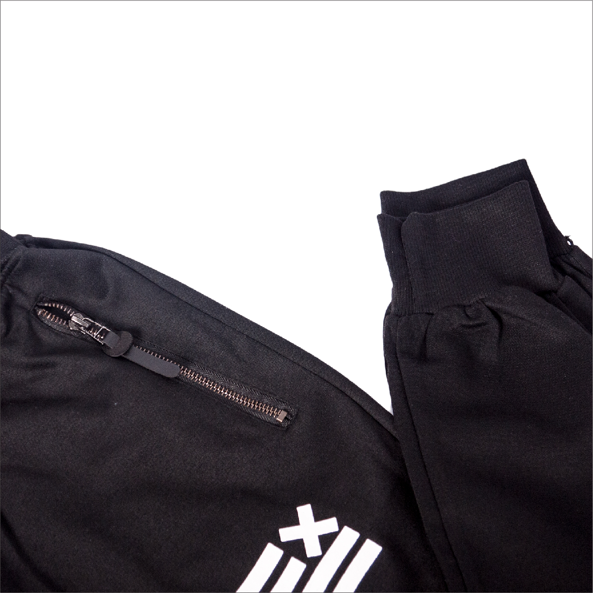 G 150041 กางเกงวอร์ม (ขายาว) TOP HERE ราคาเช่า 30 บาท ต่อ 1 วัน