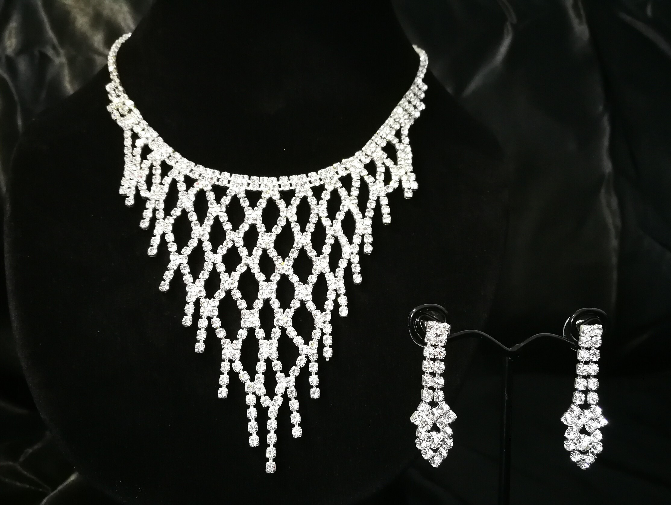 DIAMOND 18K WHITE GOLD NECKLACE EARRINGS สร้อยคอ ต่างหู เพชร ทอง 18K Pre-order