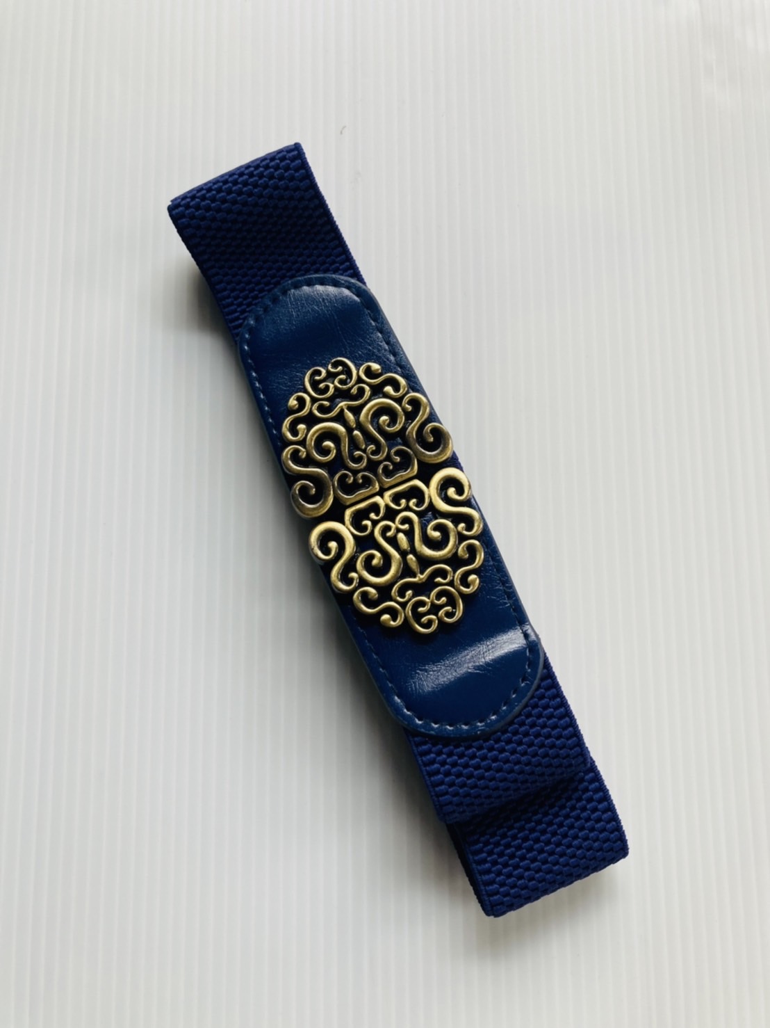 G 210196 เข็มขัดแฟชั่นสีน้ำเงิน ราคาเช่า 30 บาท ต่อ 1 วัน