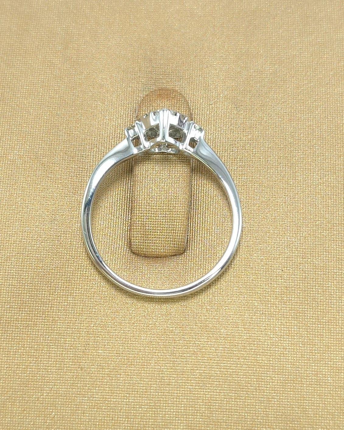 🚫ปิดการขาย(SoIdOut)🚫แหวนทองคำขาว 18K แบรนด์ Dilavie เพชรเกสร 10 ตัง 1 เม็ด 2 ตัง 4 เม็ด 1 ตัง 6 เม็ด รวม 24 ตัง น้ำ 99(E) ความสะอาด vvs ไซส์ 50 น้ำหนัก 1.94 กรัม ราคา 7,900.-(Net)