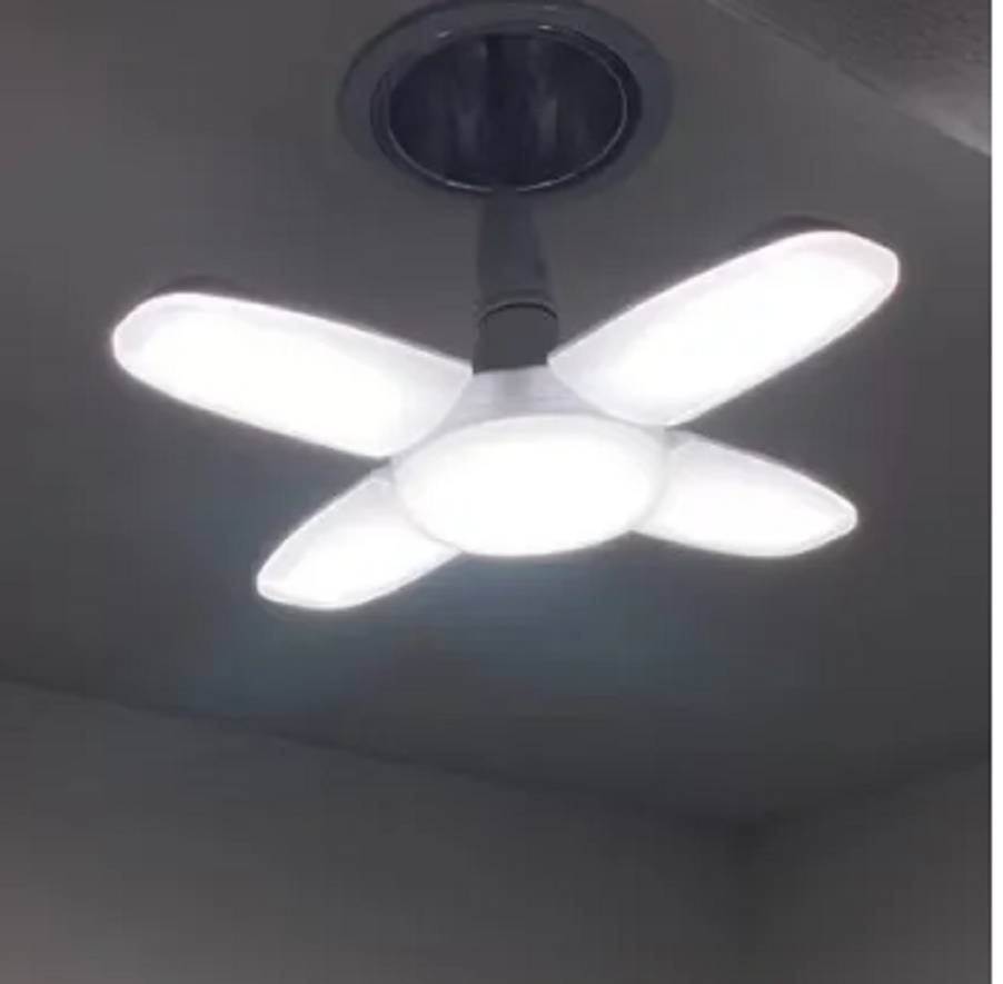 หลอดไฟใบพัด ไฟดอกไม้ 4แฉก ไฟ5IN1 E27 65W LED BULB แสงขาว Daylight ไฟเพดาน ไฟบ้าน 220V พับเก็บได้