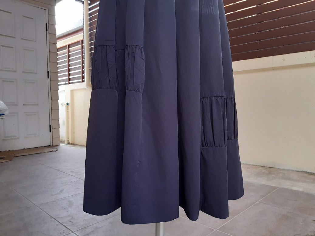 กระโปรงยาวคลุมเข่าสีดำ งานแบบเก๋ไก๋สไตล์ญี่ปุ่น