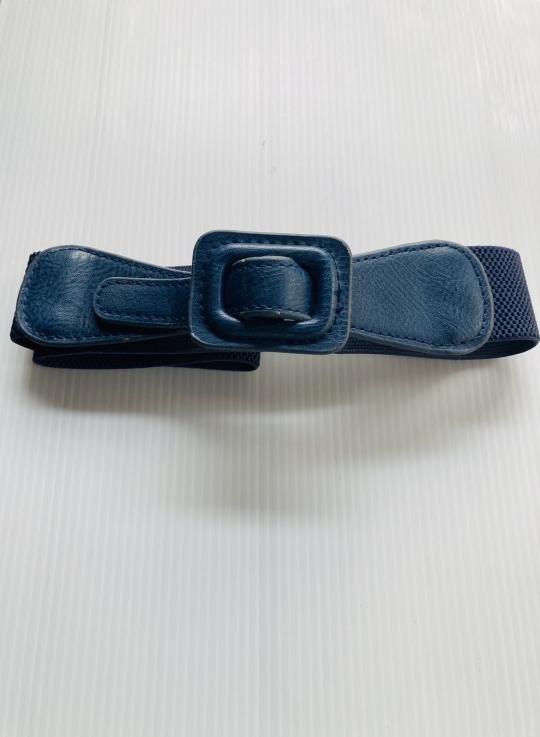 G 210199 เข็มขัดแฟชั่นสีน้ำเงิน ราคาเช่า 30 บาท ต่อ 1 วัน